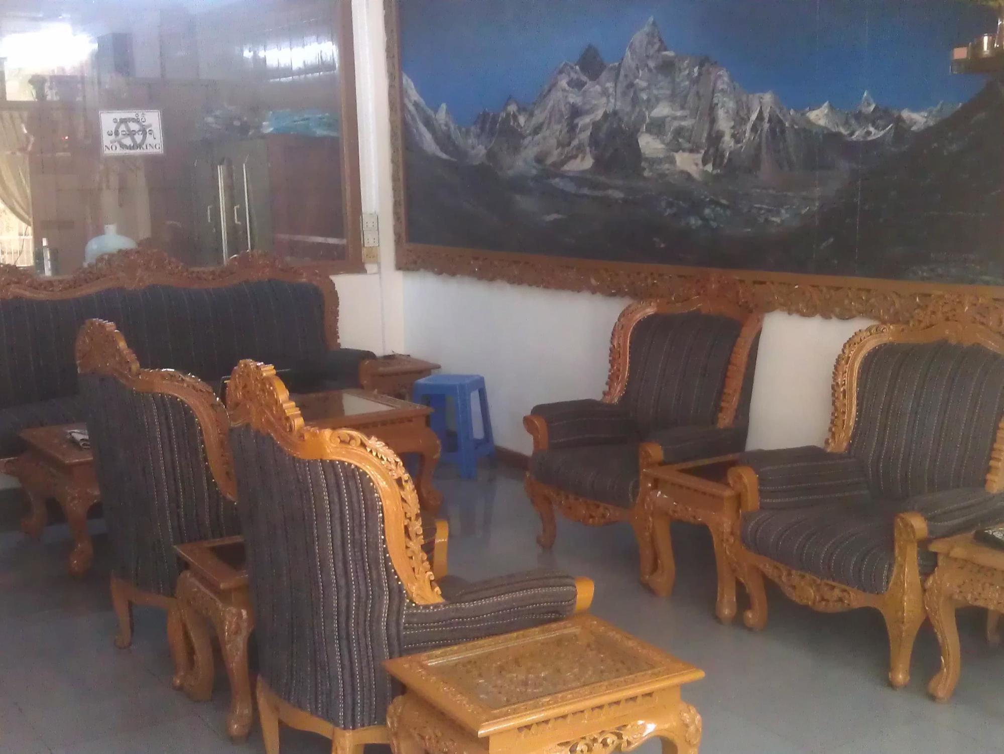 Everest Hotel Γιανγκόν Εξωτερικό φωτογραφία