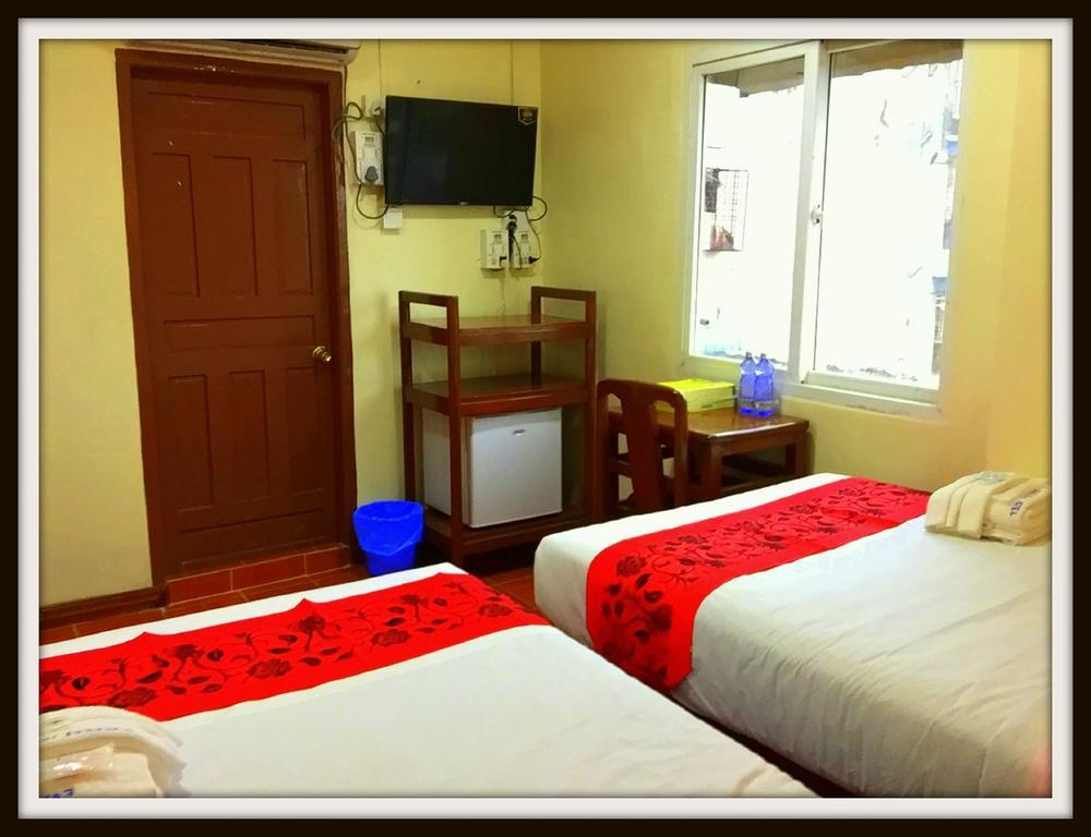 Everest Hotel Γιανγκόν Εξωτερικό φωτογραφία