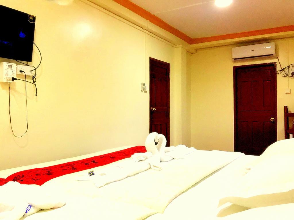 Everest Hotel Γιανγκόν Εξωτερικό φωτογραφία