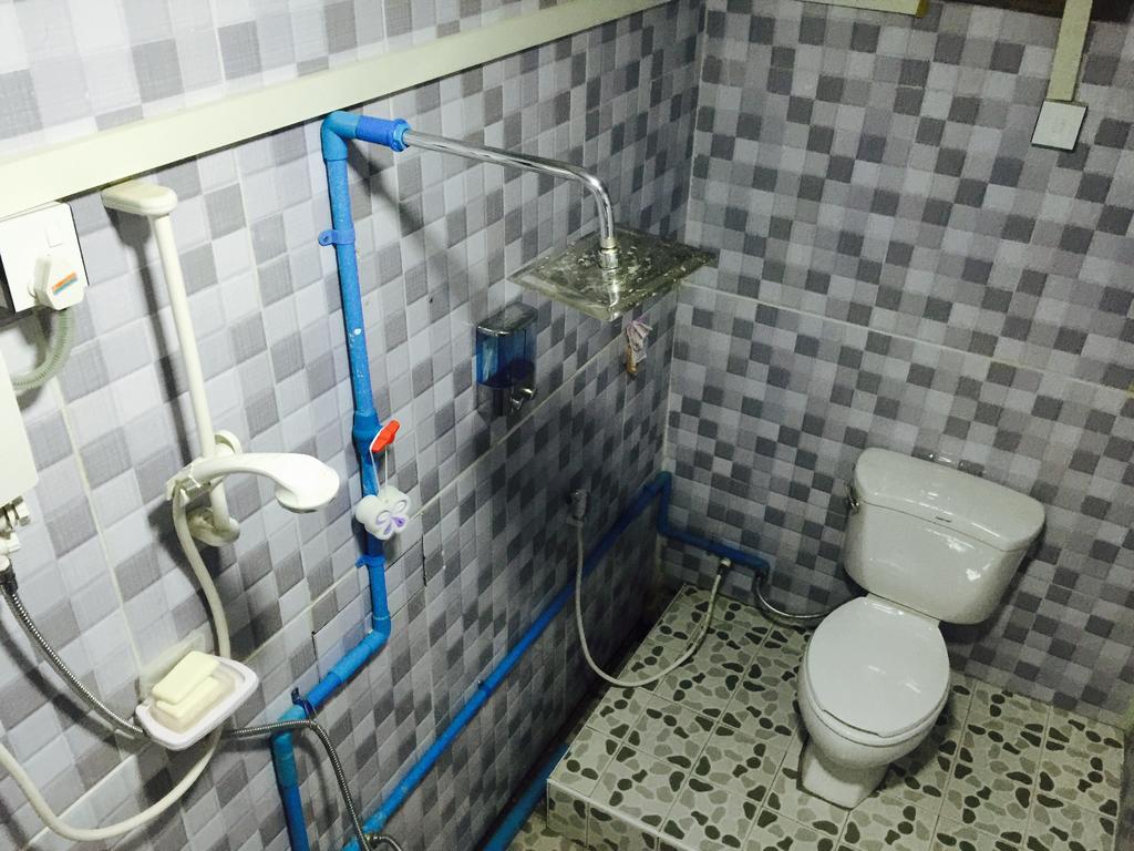 Everest Hotel Γιανγκόν Εξωτερικό φωτογραφία
