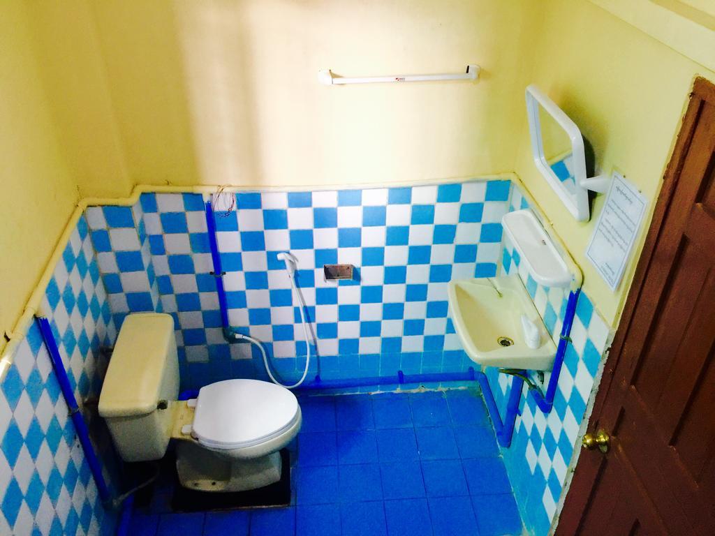 Everest Hotel Γιανγκόν Εξωτερικό φωτογραφία
