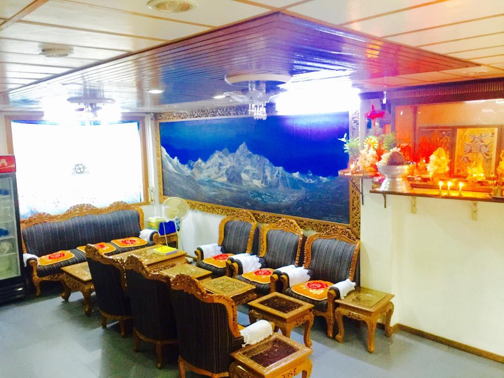 Everest Hotel Γιανγκόν Εξωτερικό φωτογραφία